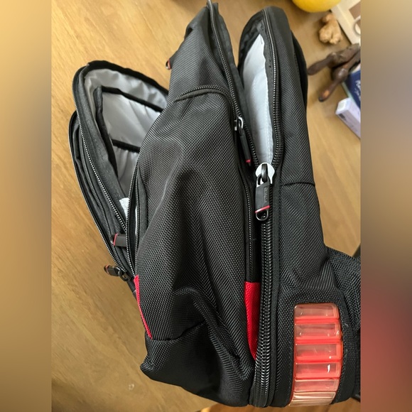 Samsonite backpack - Picture 7 of 9